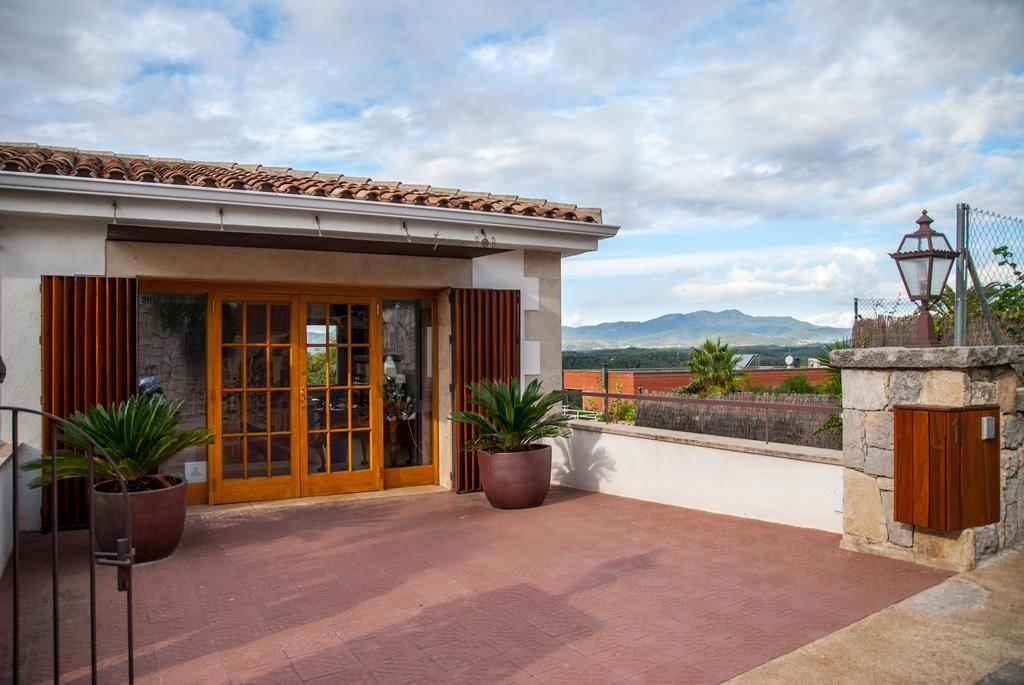 Villa Montjuic Girona Exterior photo