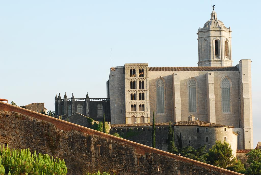 Villa Montjuic Girona Exterior photo